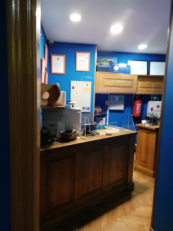 Pension Santa Clara 拉科鲁尼亚 外观 照片